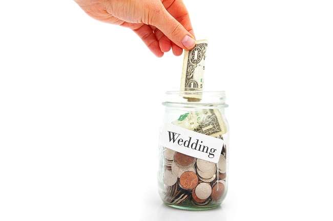 3 Tips for Saving Money on Food Costs for Your Wedding